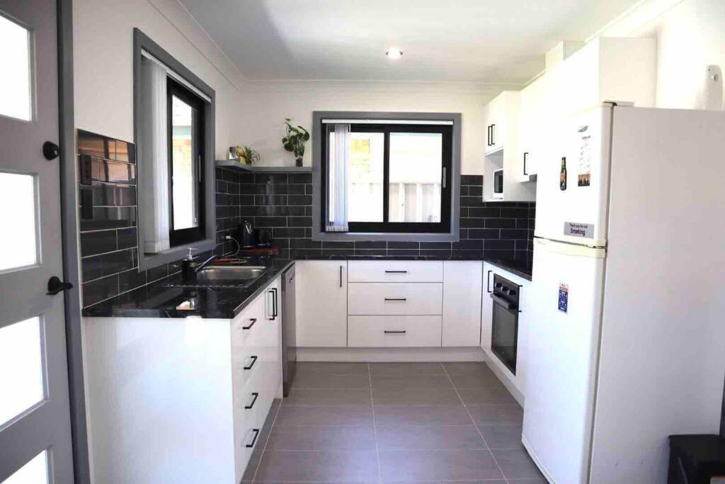 Lakeside Residence Raymond Terrace Esterno foto