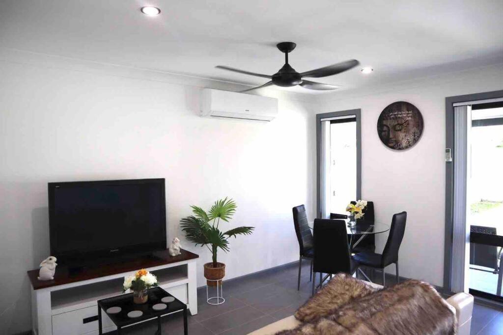 Lakeside Residence Raymond Terrace Esterno foto