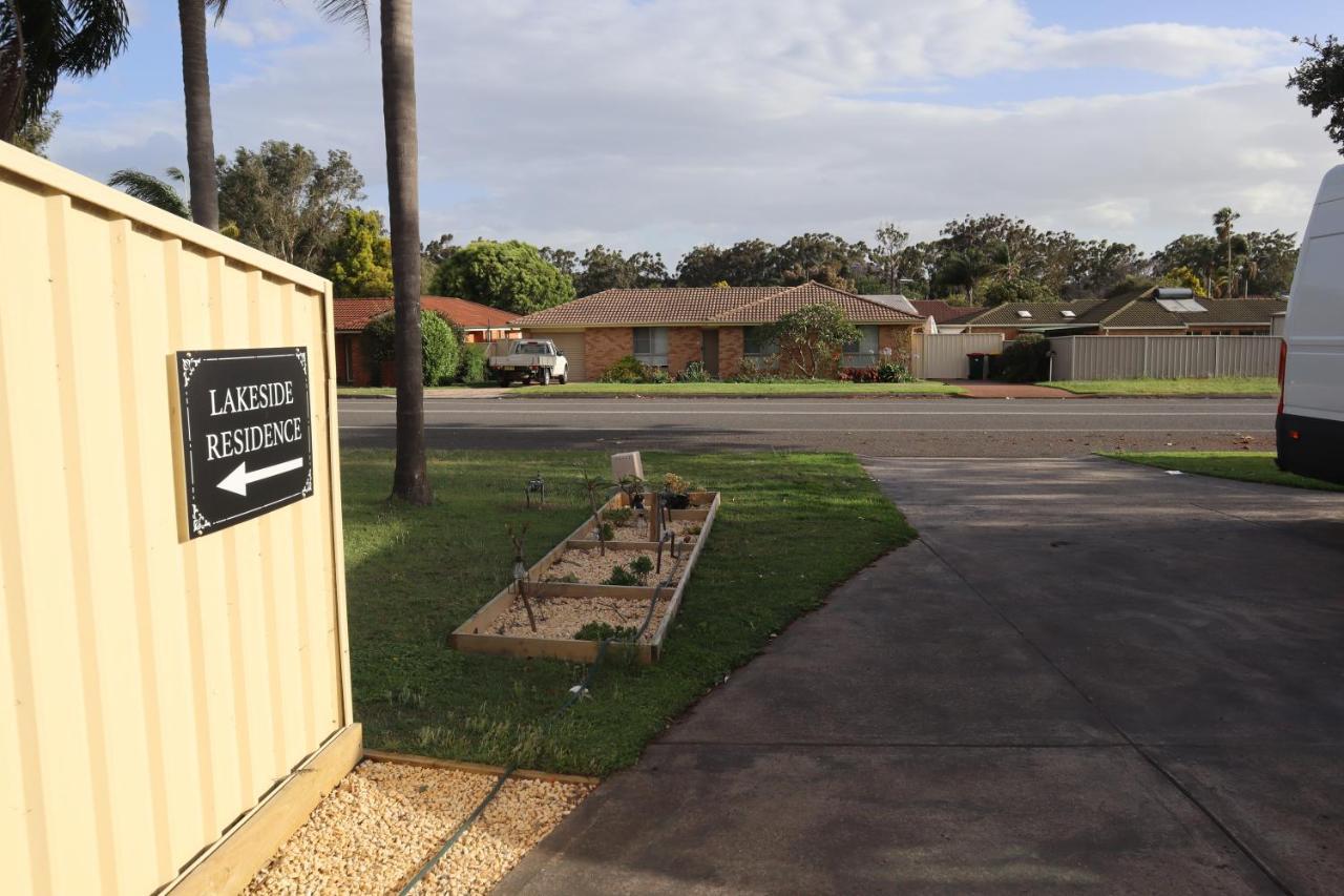 Lakeside Residence Raymond Terrace Esterno foto