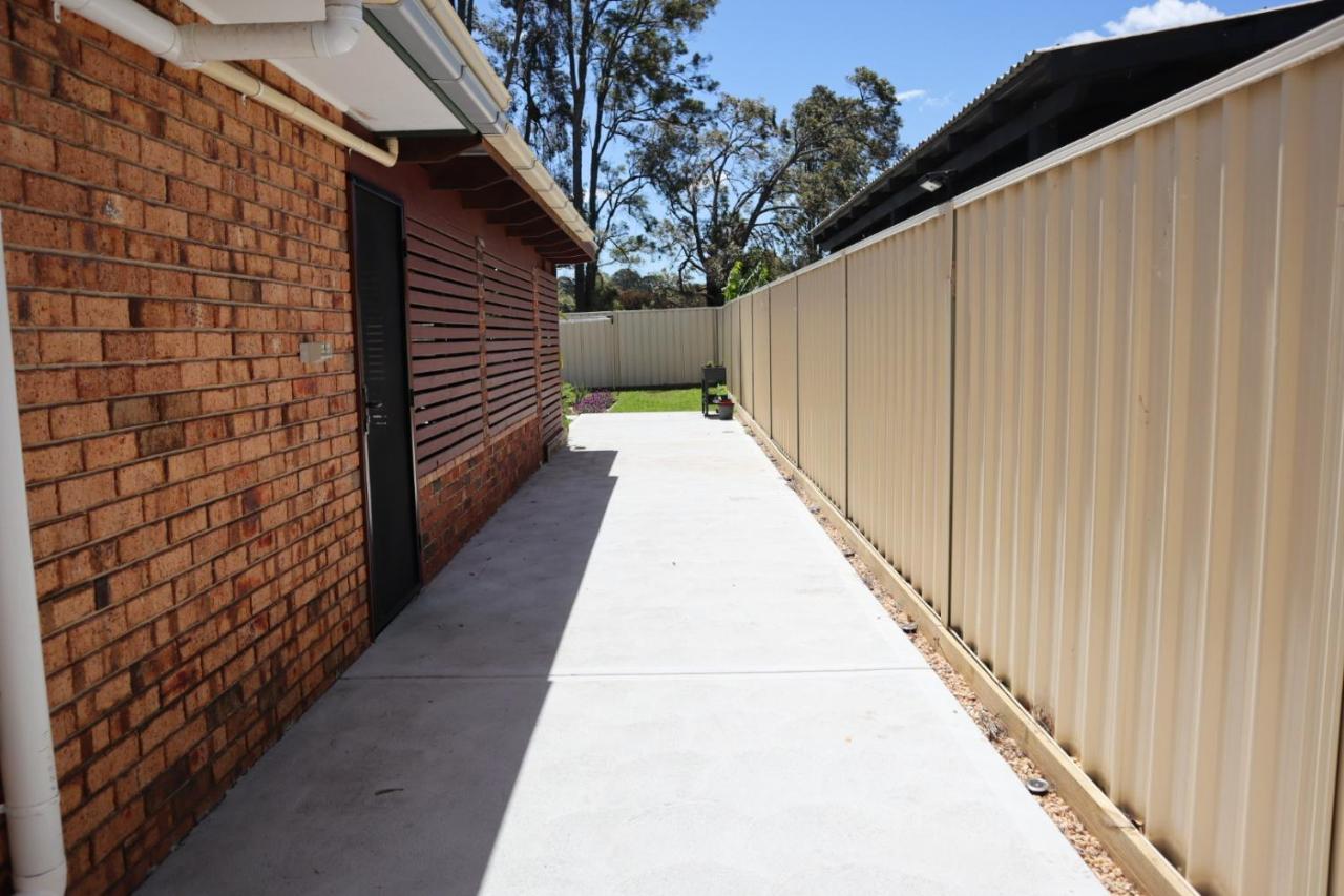 Lakeside Residence Raymond Terrace Esterno foto