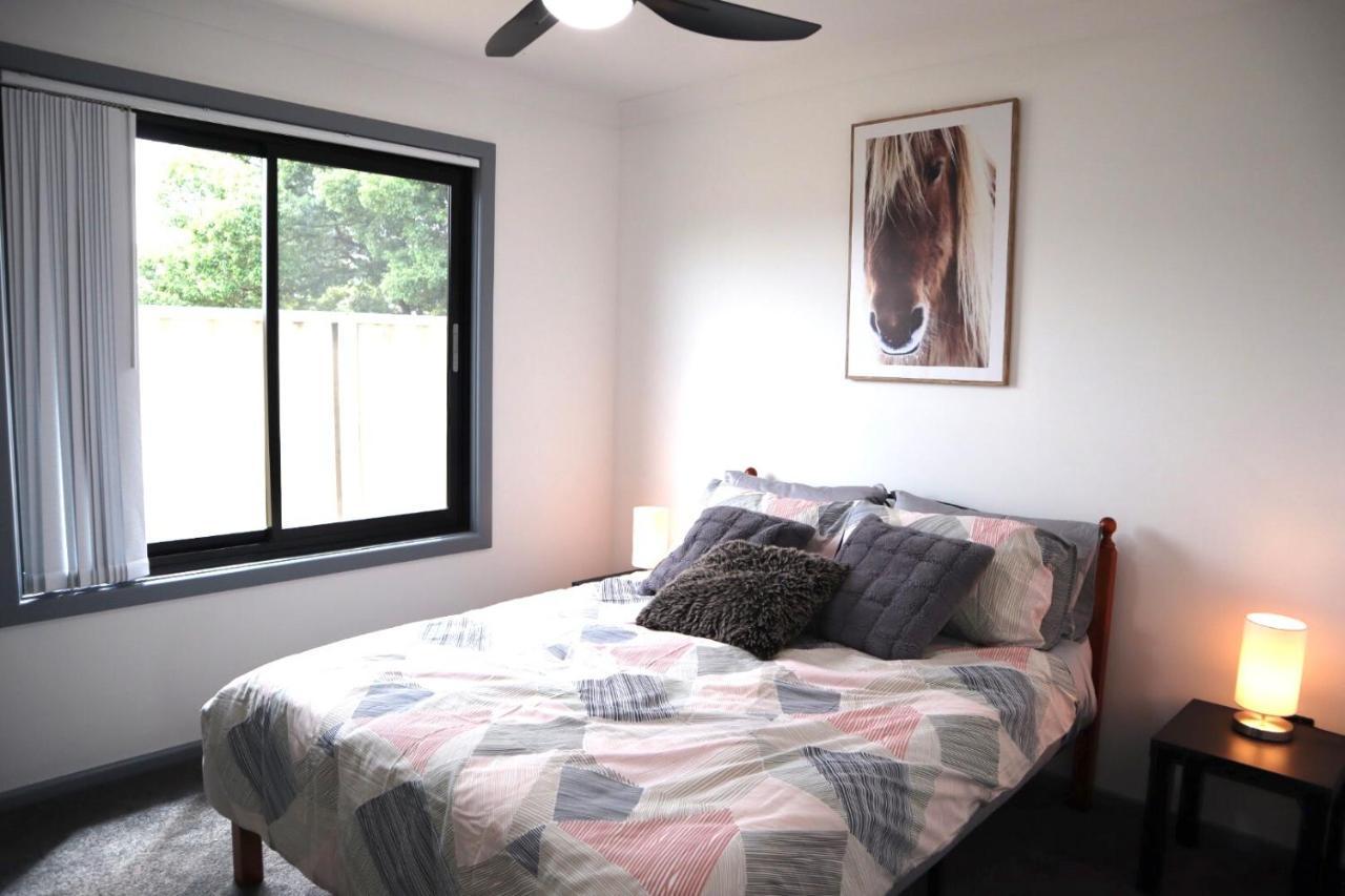 Lakeside Residence Raymond Terrace Esterno foto
