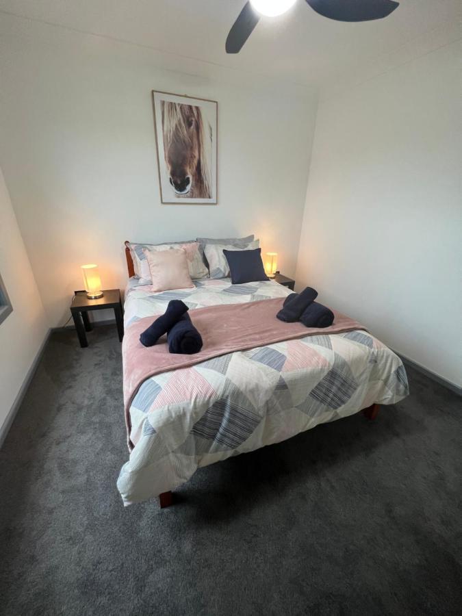 Lakeside Residence Raymond Terrace Esterno foto